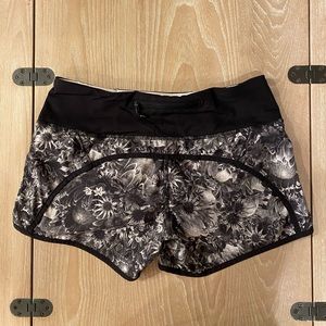 EUC Lululemon Speed Up shorts - size 4